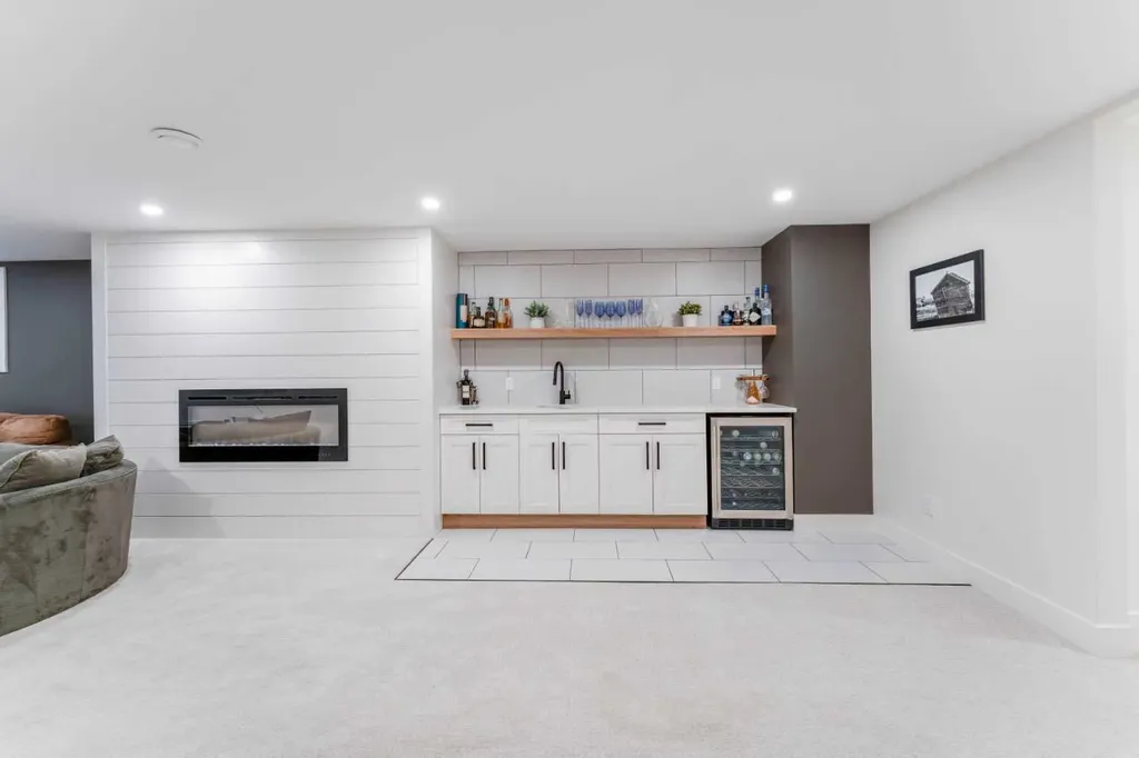 651 Willingdon Boulevard SE Calgary AB T2J 2B3