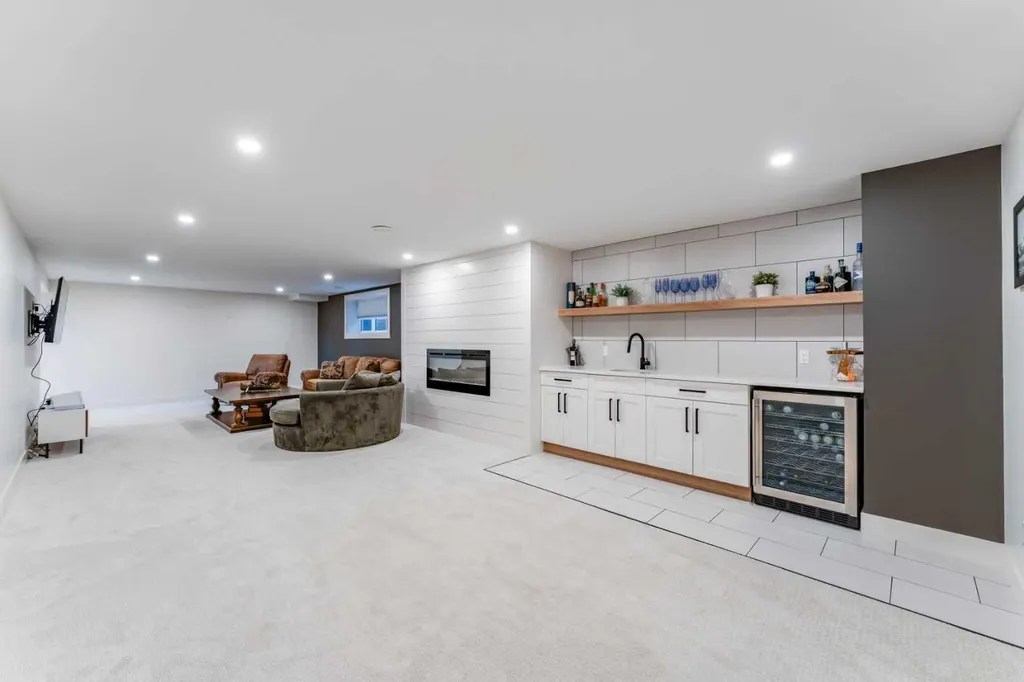 651 Willingdon Boulevard SE Calgary AB T2J 2B3