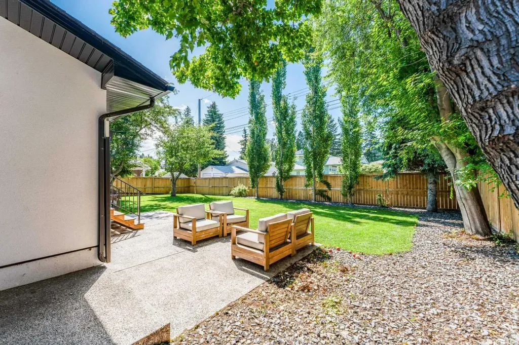 651 Willingdon Boulevard SE Calgary AB T2J 2B3