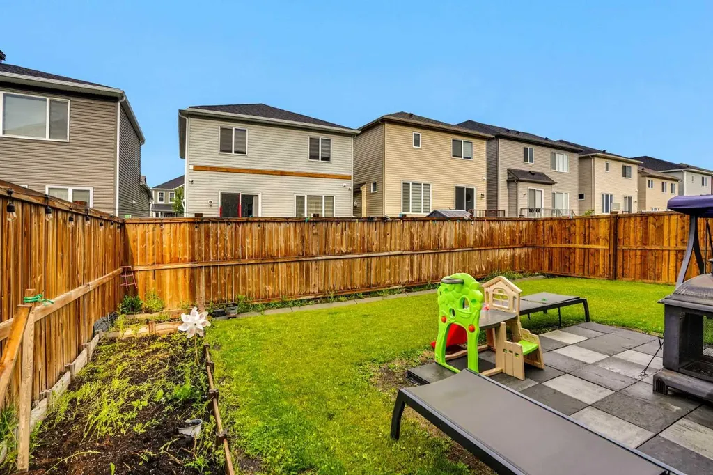 50 Cityside Terrace NE Calgary AB T3N 1E2