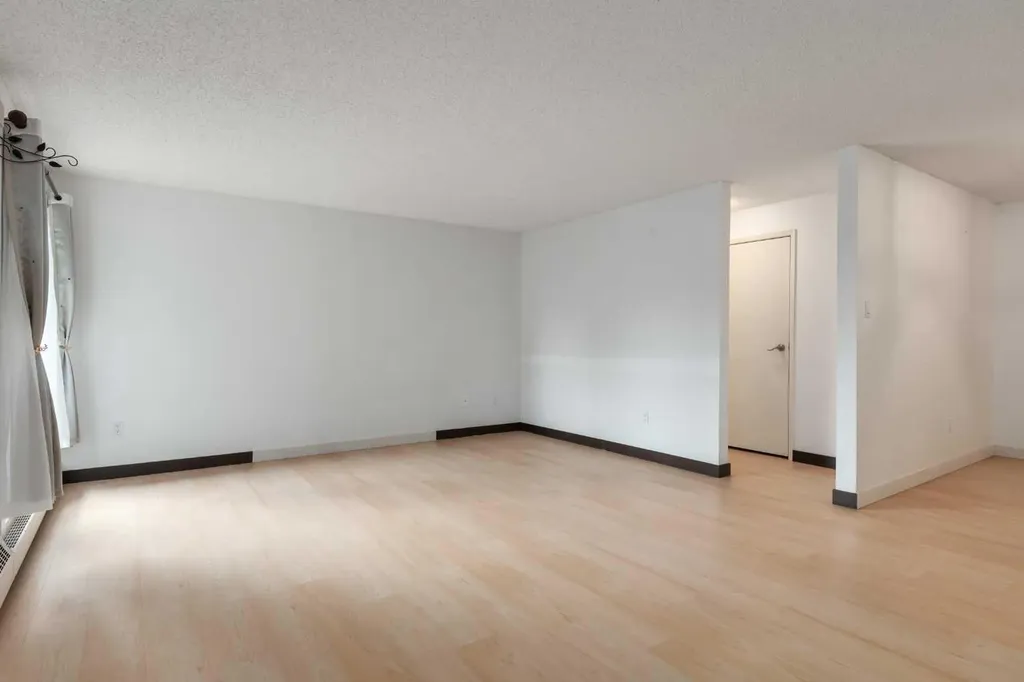 550 Westwood Drive SW Calgary AB T3C3T9
