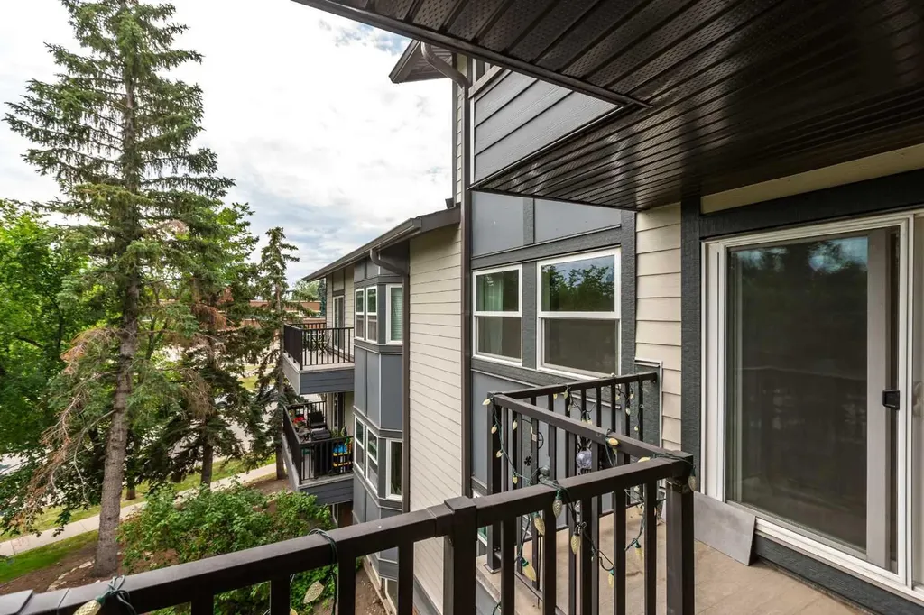 550 Westwood Drive SW Calgary AB T3C3T9