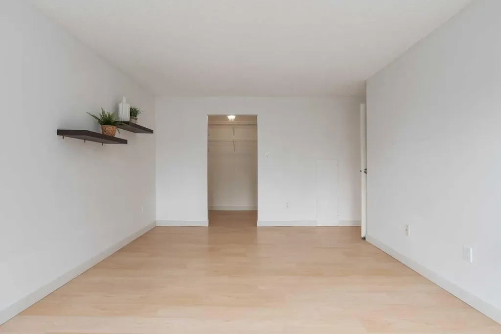 550 Westwood Drive SW Calgary AB T3C3T9