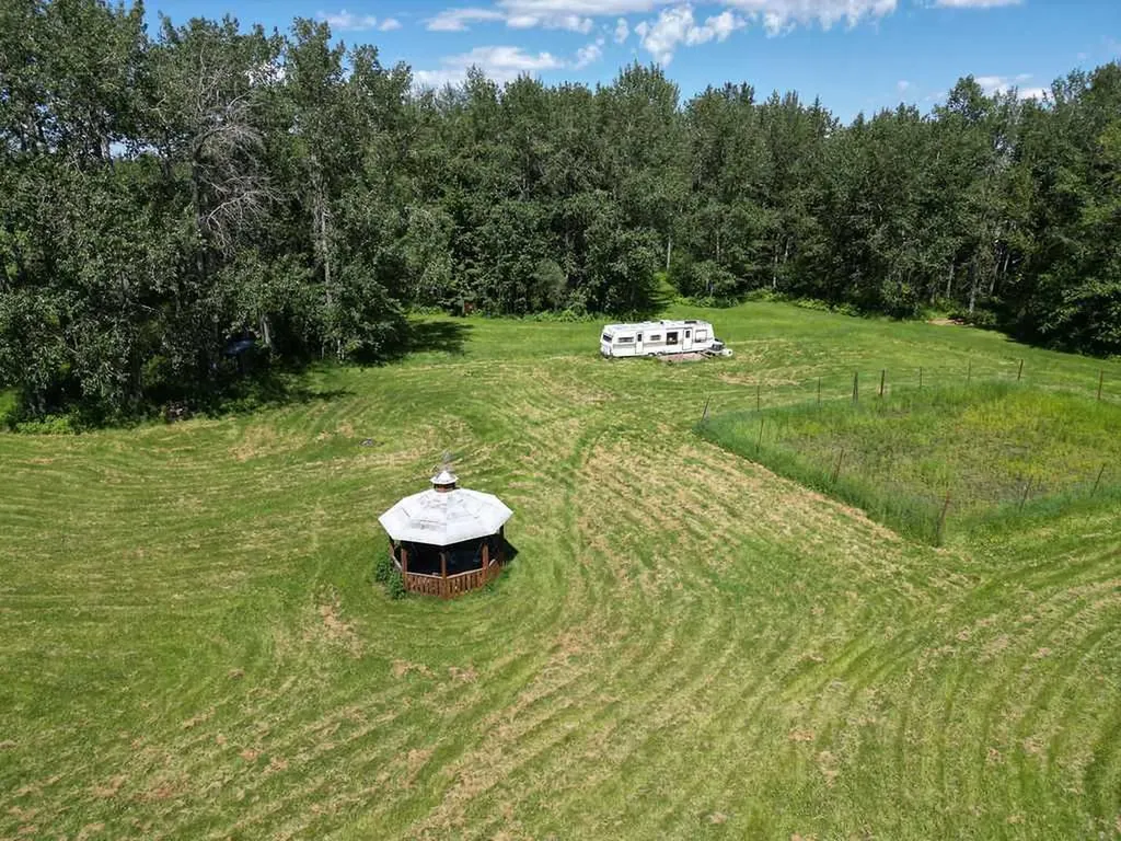 204001 Township Road 695.1 Rural Athabasca County AB T9S 2A5
