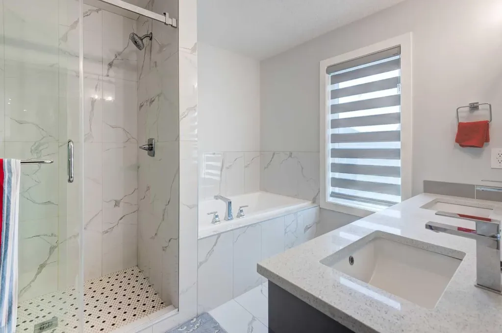 768 Edgefield Crescent Strathmore AB T1P 0H5