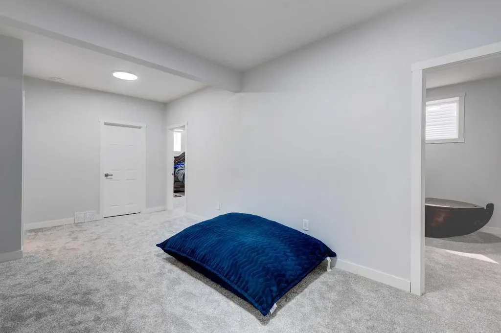 768 Edgefield Crescent Strathmore AB T1P 0H5