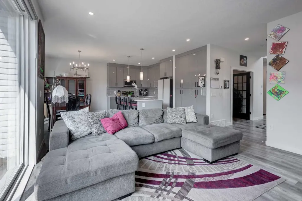768 Edgefield Crescent Strathmore AB T1P 0H5