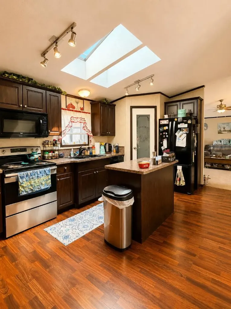 4439 Park Crescent Coronation AB T0C 1C0