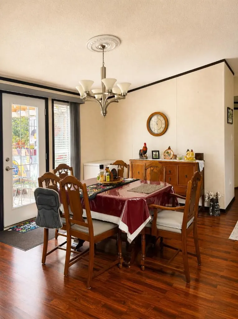 4439 Park Crescent Coronation AB T0C 1C0