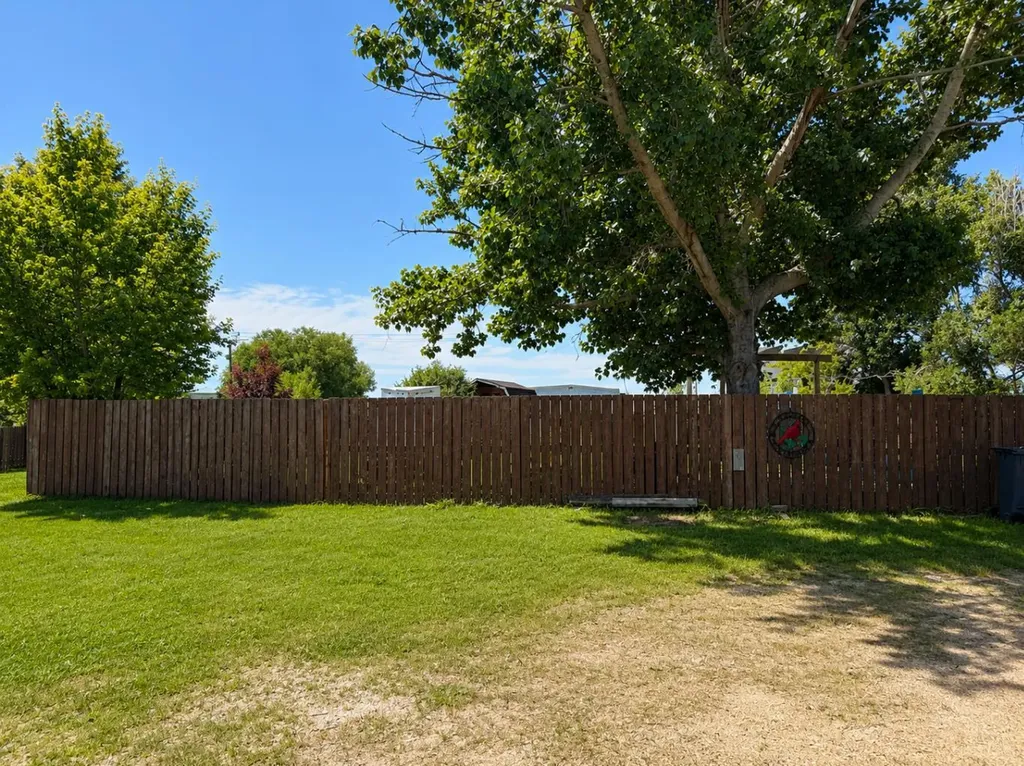 4439 Park Crescent Coronation AB T0C 1C0