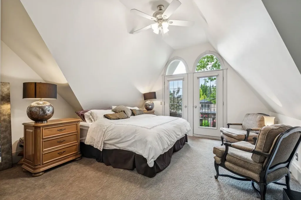 1310 15 Street NW Calgary AB T2N 2B6