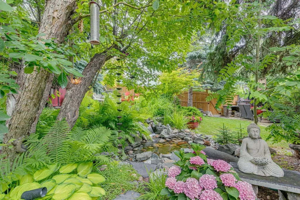 1310 15 Street NW Calgary AB T2N 2B6