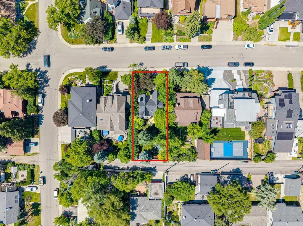 1310 15 Street NW Calgary AB T2N 2B6
