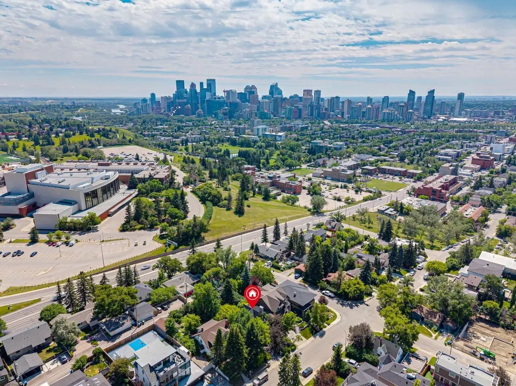 1310 15 Street NW Calgary AB T2N 2B6