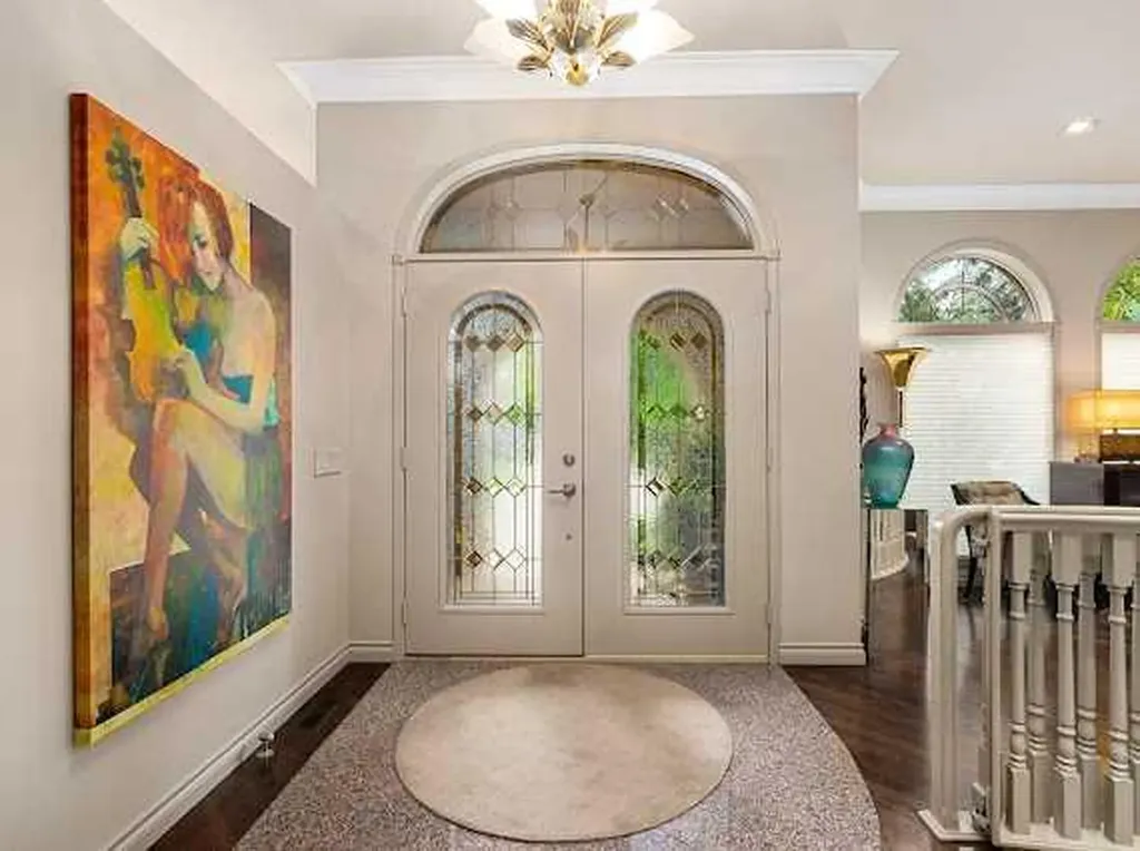 39 Baycrest Court SW Calgary AB t2v 5k1