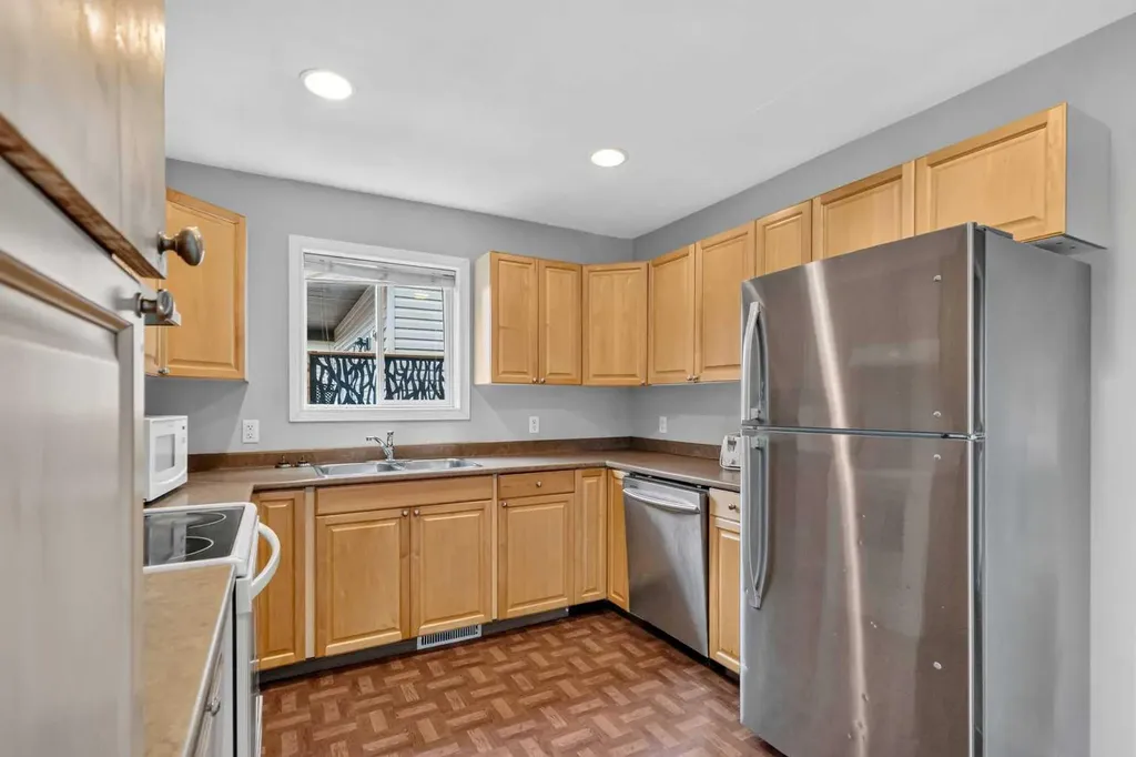 153 Saline Creek Way Fort Mcmurray AB T9K2V5