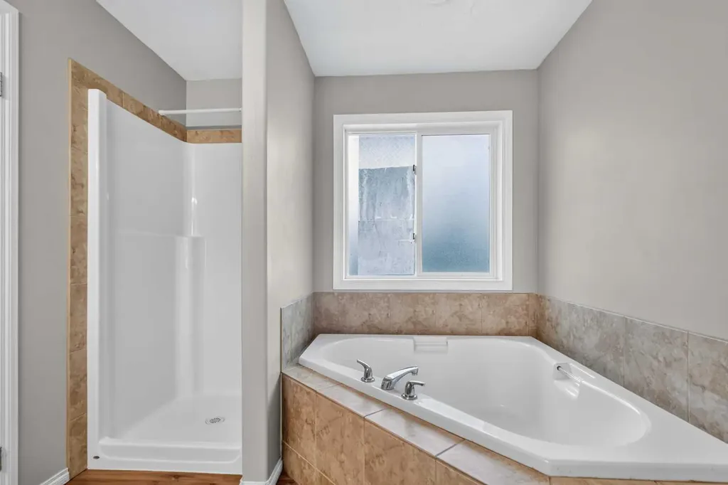153 Saline Creek Way Fort Mcmurray AB T9K2V5