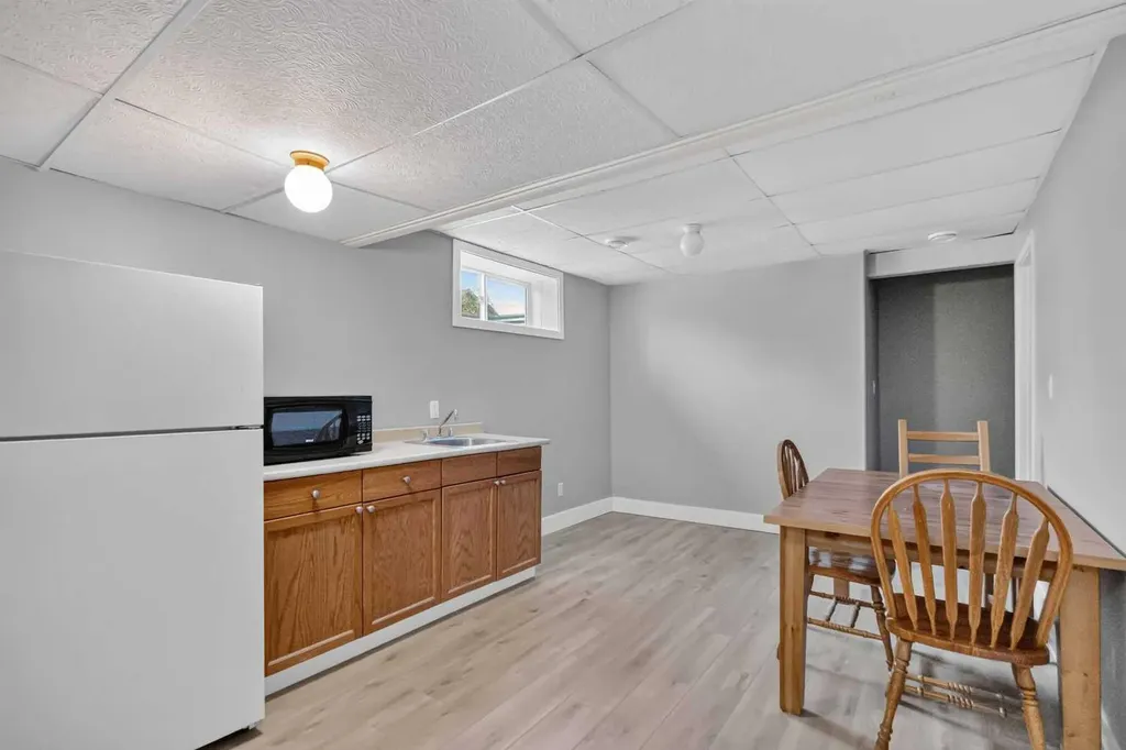 153 Saline Creek Way Fort Mcmurray AB T9K2V5