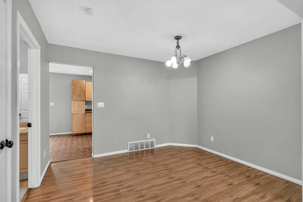 153 Saline Creek Way Fort Mcmurray AB T9K2V5