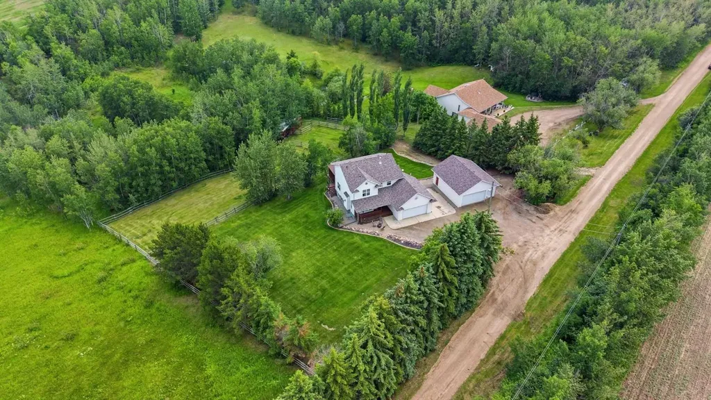 26352A Township Road 382 Rural Red Deer County AB T4E 1G6