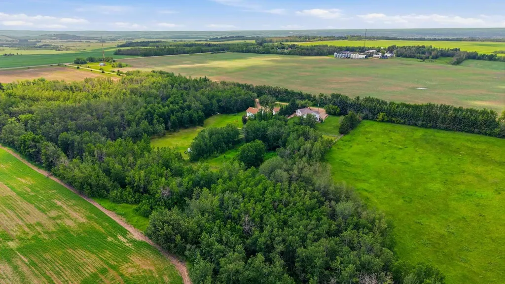 26352A Township Road 382 Rural Red Deer County AB T4E 1G6