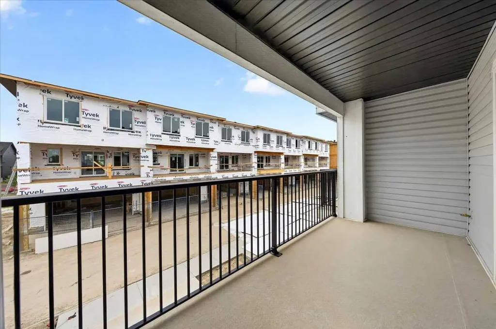 200 Belmont Street SW Calgary AB T2K 6B9