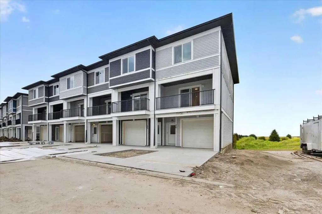 200 Belmont Street SW Calgary AB T2K 6B9