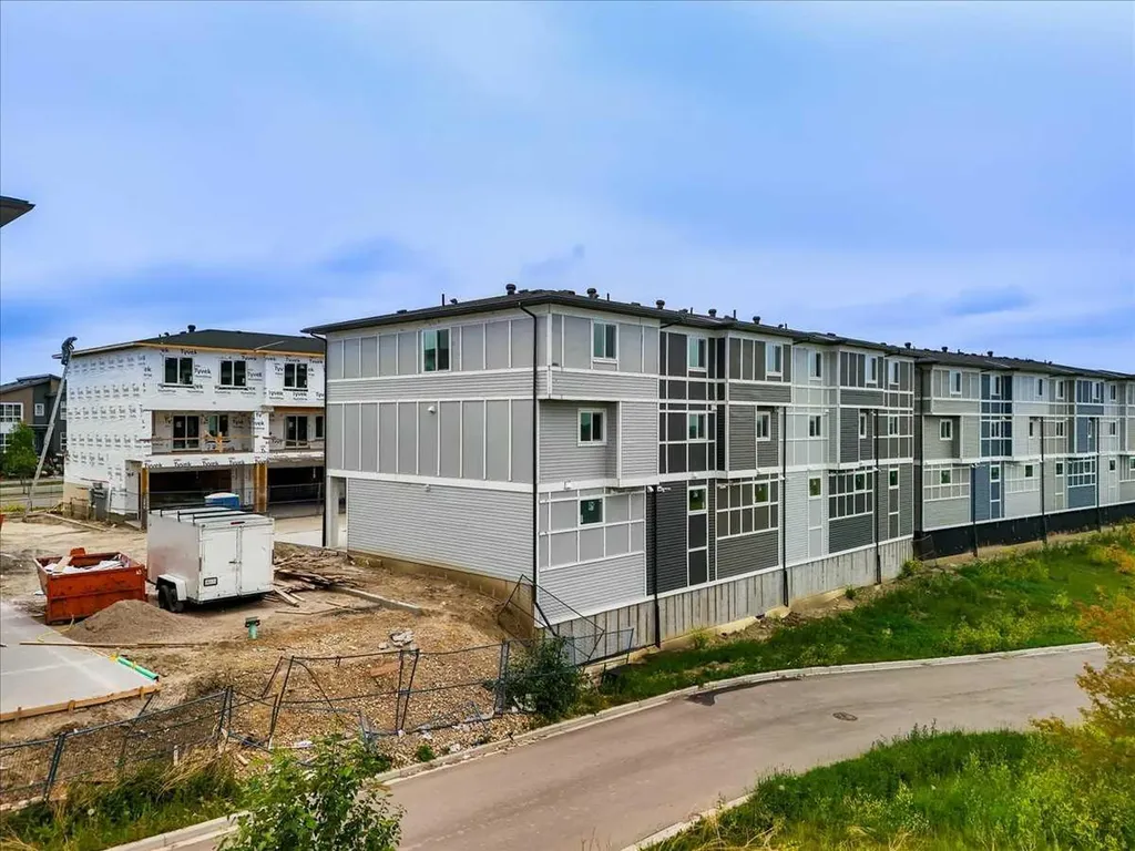 200 Belmont Street SW Calgary AB T2K 6B9