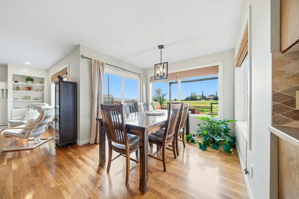 474 Tuscany Ravine Road NW Calgary AB T3L 3B2