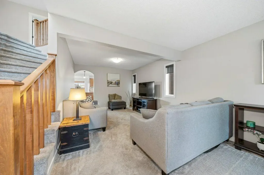 474 Tuscany Ravine Road NW Calgary AB T3L 3B2