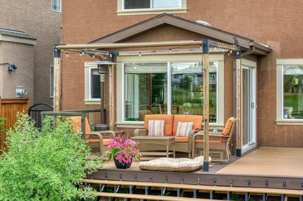 474 Tuscany Ravine Road NW Calgary AB T3L 3B2