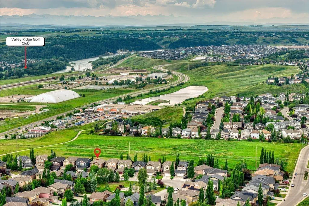 474 Tuscany Ravine Road NW Calgary AB T3L 3B2