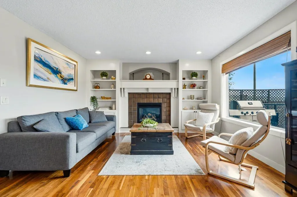 474 Tuscany Ravine Road NW Calgary AB T3L 3B2
