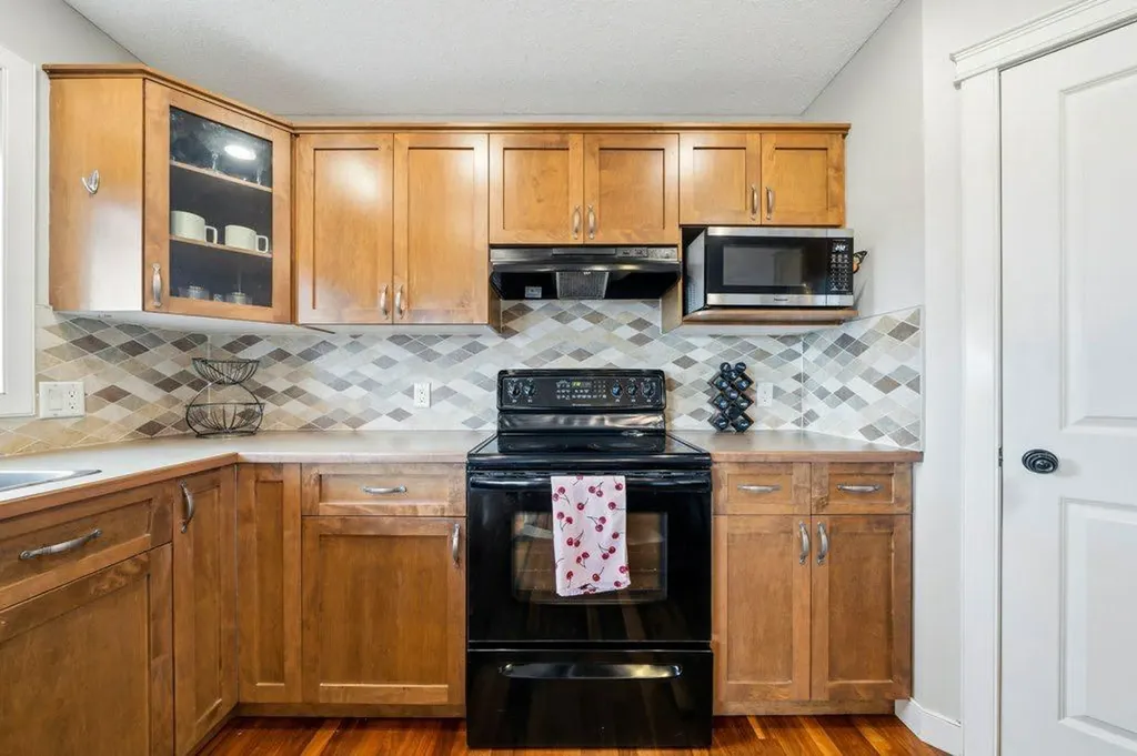 474 Tuscany Ravine Road NW Calgary AB T3L 3B2