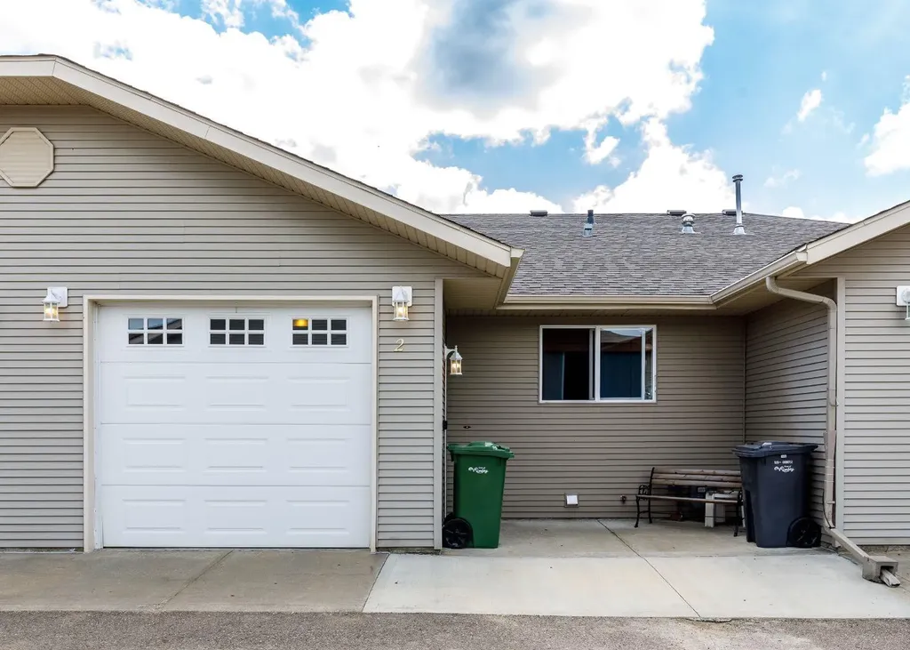 100 Legacy Lane Rimbey AB T0C 2J0
