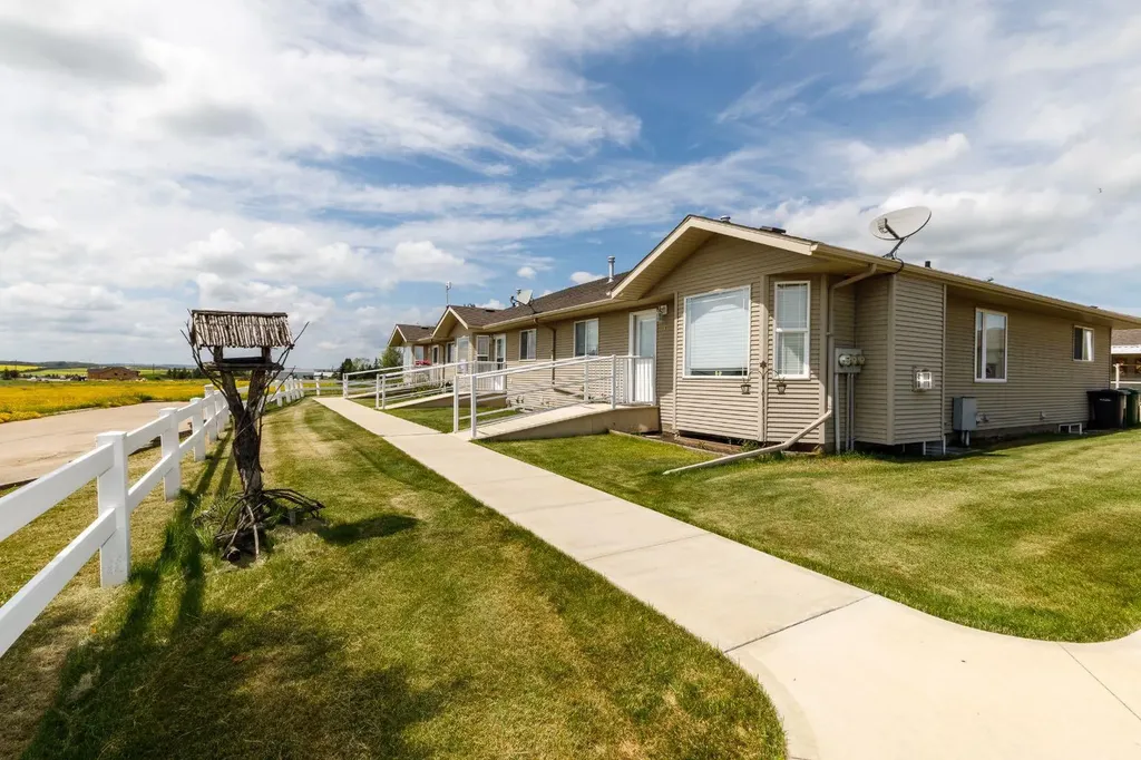 100 Legacy Lane Rimbey AB T0C 2J0