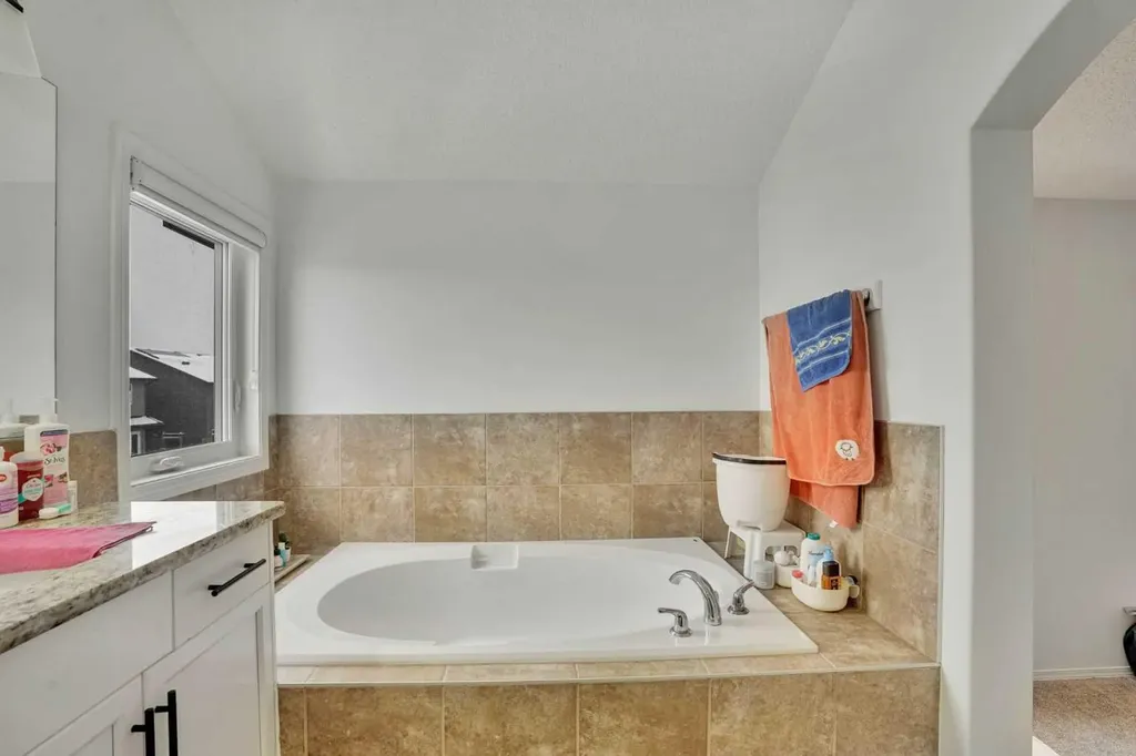 31 Skyview Shores Gardens NE Calgary AB T3N0C6
