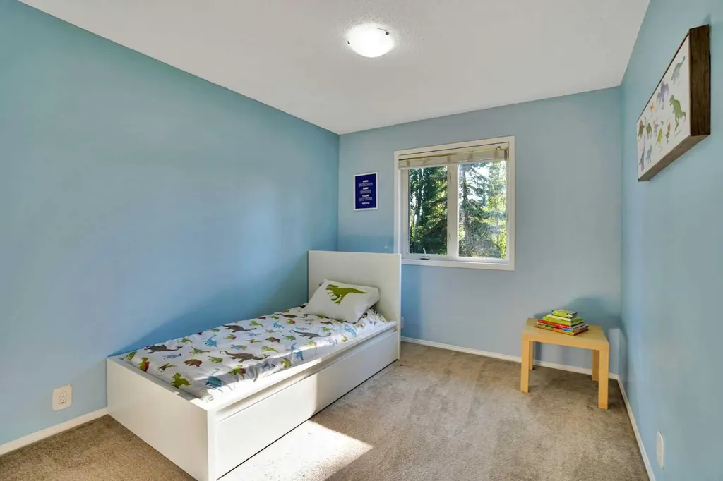 11 Mckenzie Lake View SE Calgary AB T2Z 2T6