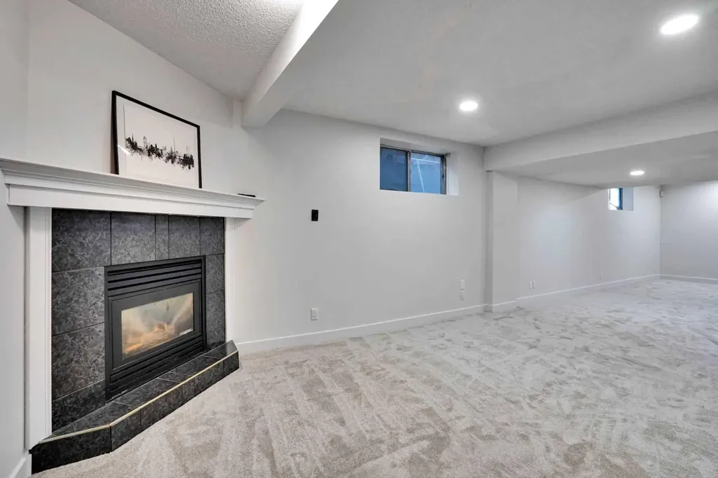 11 Mckenzie Lake View SE Calgary AB T2Z 2T6
