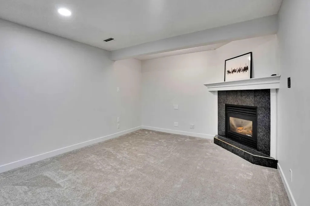 11 Mckenzie Lake View SE Calgary AB T2Z 2T6