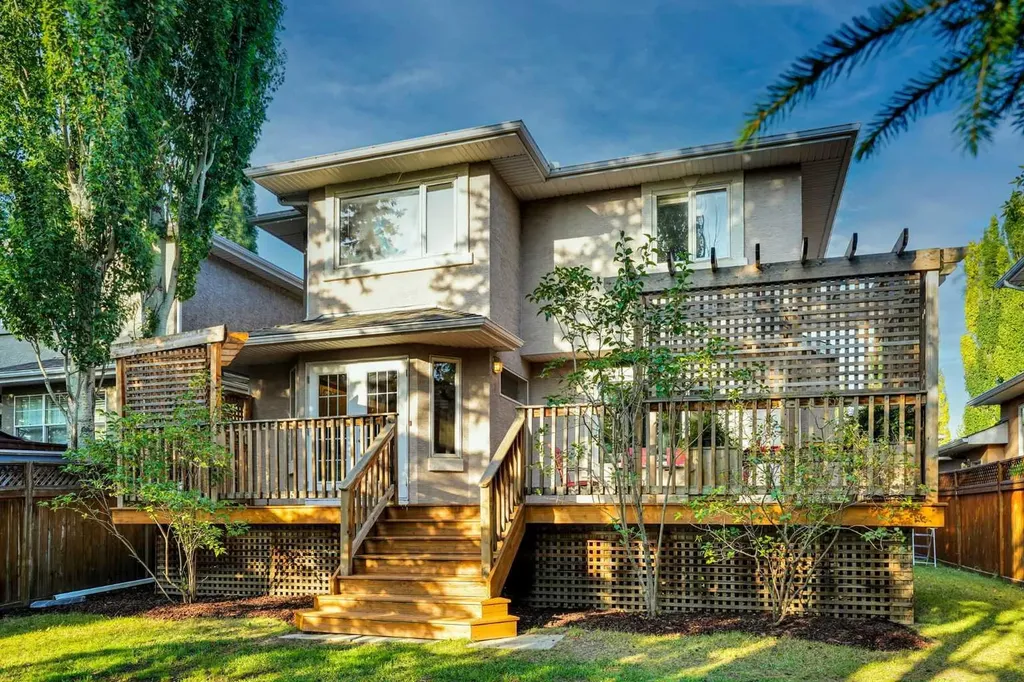 11 Mckenzie Lake View SE Calgary AB T2Z 2T6