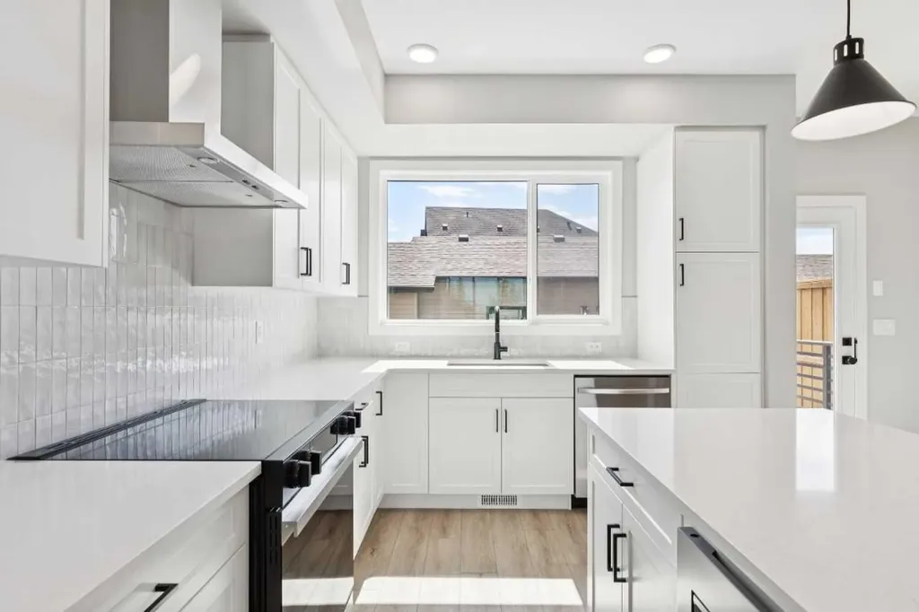 45 Silverton Glen Way SW Calgary AB T2X 5B9