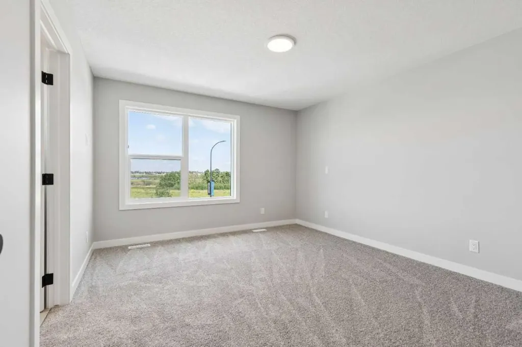 45 Silverton Glen Way SW Calgary AB T2X 5B9
