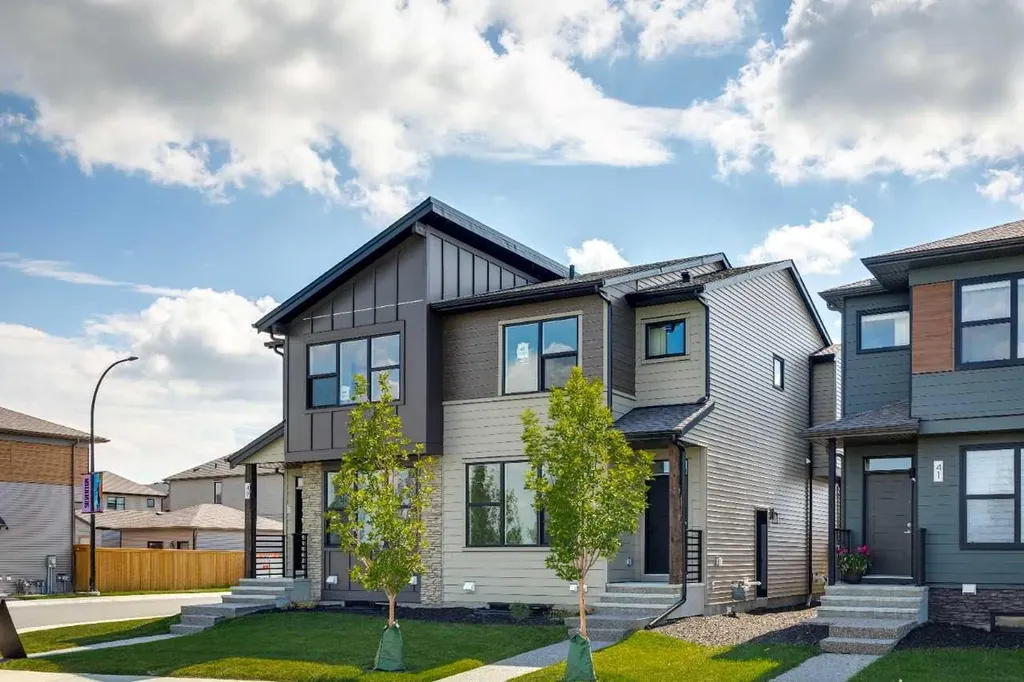 45 Silverton Glen Way SW Calgary AB T2X 5B9