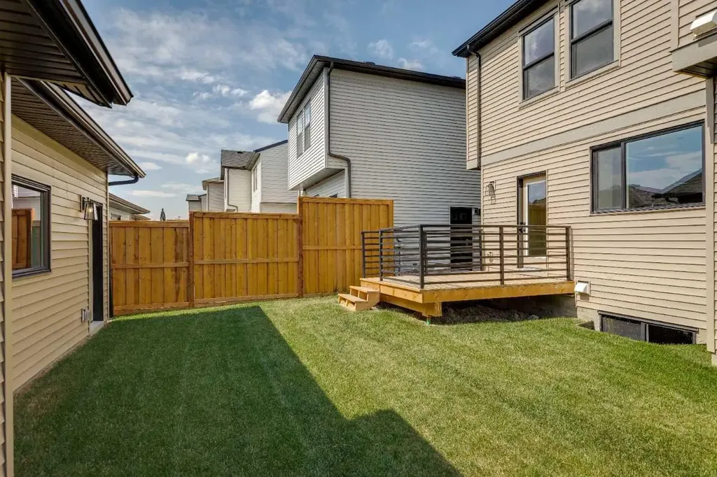 45 Silverton Glen Way SW Calgary AB T2X 5B9