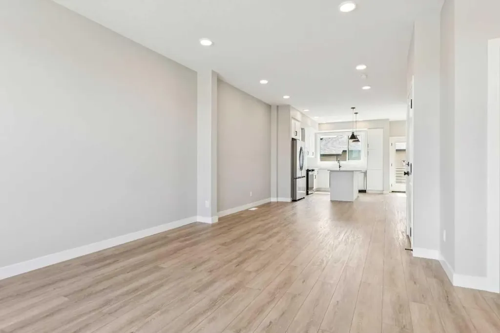 45 Silverton Glen Way SW Calgary AB T2X 5B9