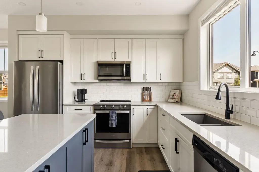 40 Magnolia Parade SE Calgary AB T3M 3E5