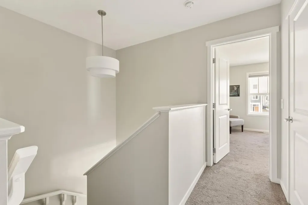 40 Magnolia Parade SE Calgary AB T3M 3E5