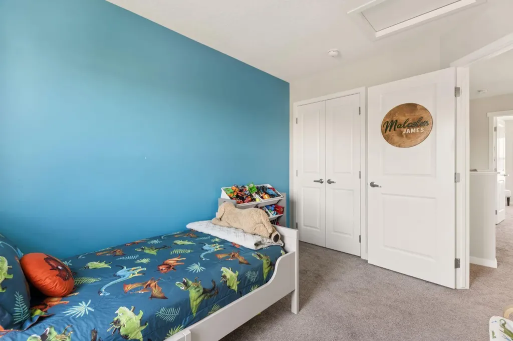40 Magnolia Parade SE Calgary AB T3M 3E5