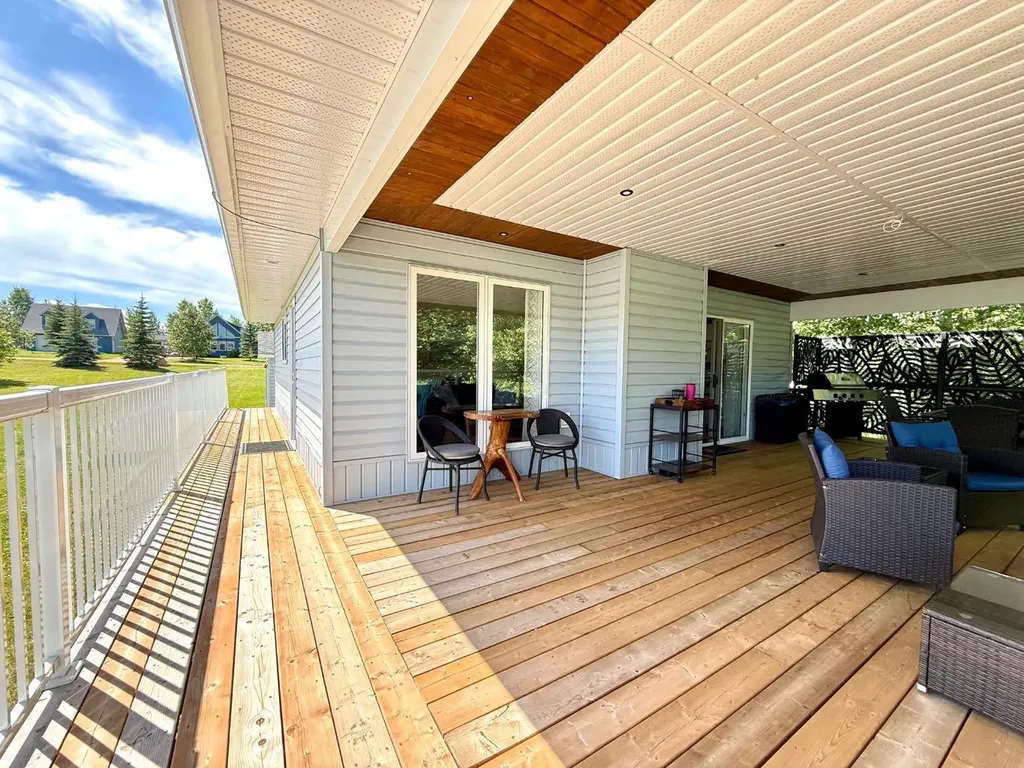 2010 Bayview Drive Lac Des Iles SK S0M 1A0